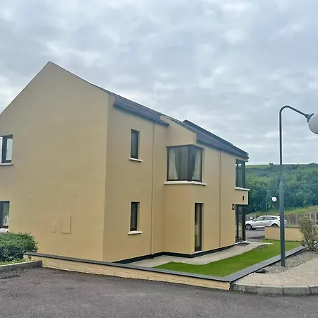 Сasa de vacaciones Castle Quay Homes By Trident Homes Kinsale