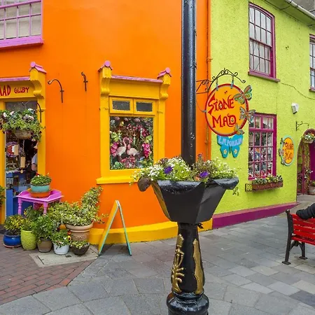 Castle Quay Homes By Trident Homes 度假居