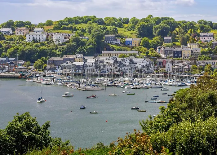 펜션 Castle Quay Homes By Trident Homes