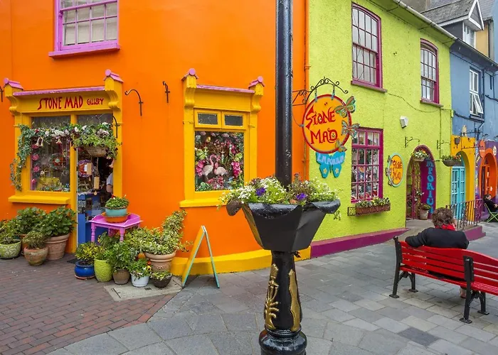 Castle Quay Homes By Trident Homes 펜션